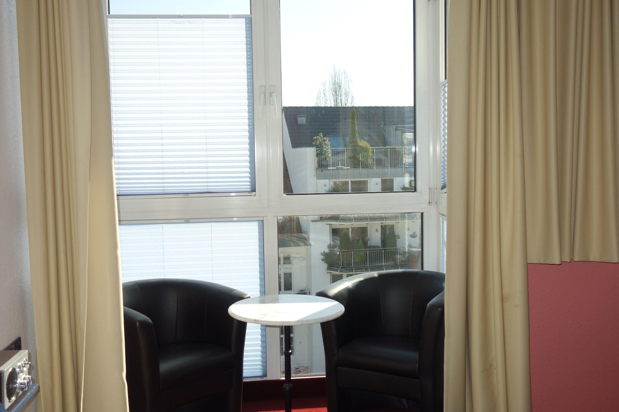Kastens Hotel Дюссельдорф Экстерьер фото